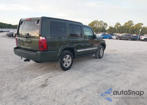 2006 Jeep Commander из США, поврежденный, VIN 1J8HG48K76C307788